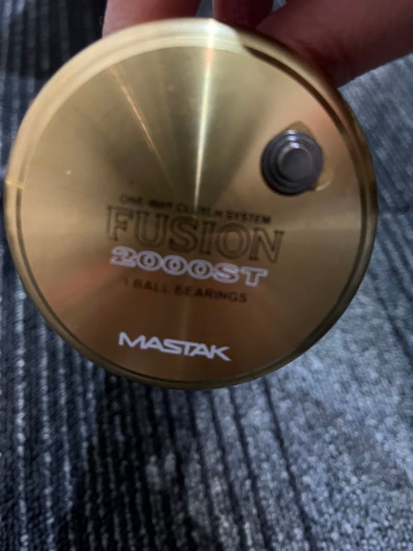 MASTAK FUSION 2000ST リール