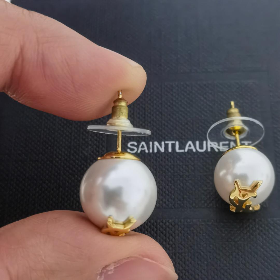 早い者勝ち！YSL ロゴ パール ピアス 可愛い