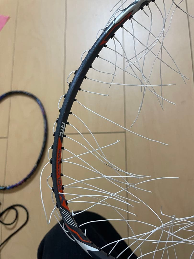 オーラスピード100X 4UG5 ビクター　バドミントンラケット