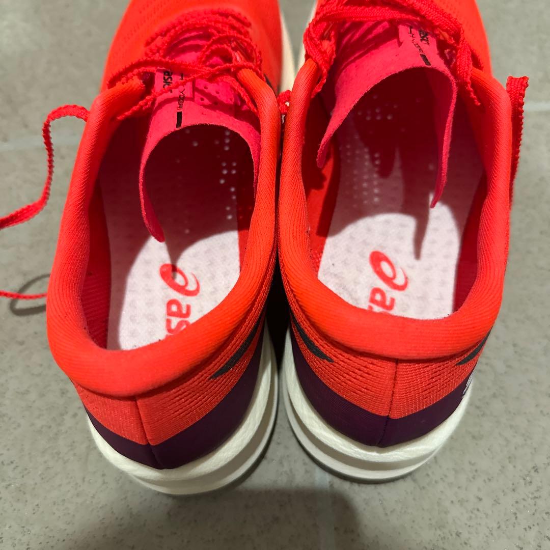 asics ランニングシューズ ヨギリ
