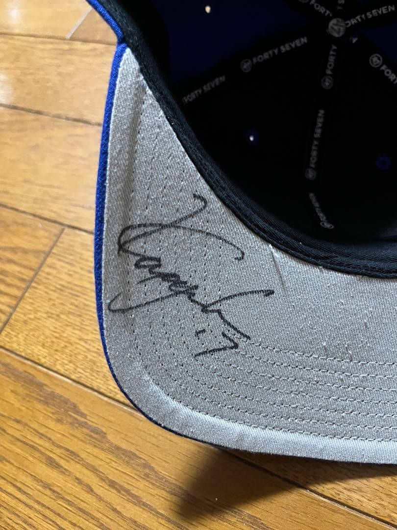 【新品】横浜DeNAベイスターズ 直筆サイン入りキャップ　松尾汐恩　三嶋一輝