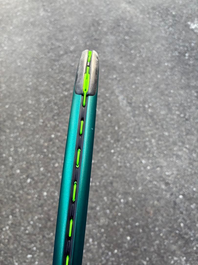 Wilson Blade V9 100 グリップ2