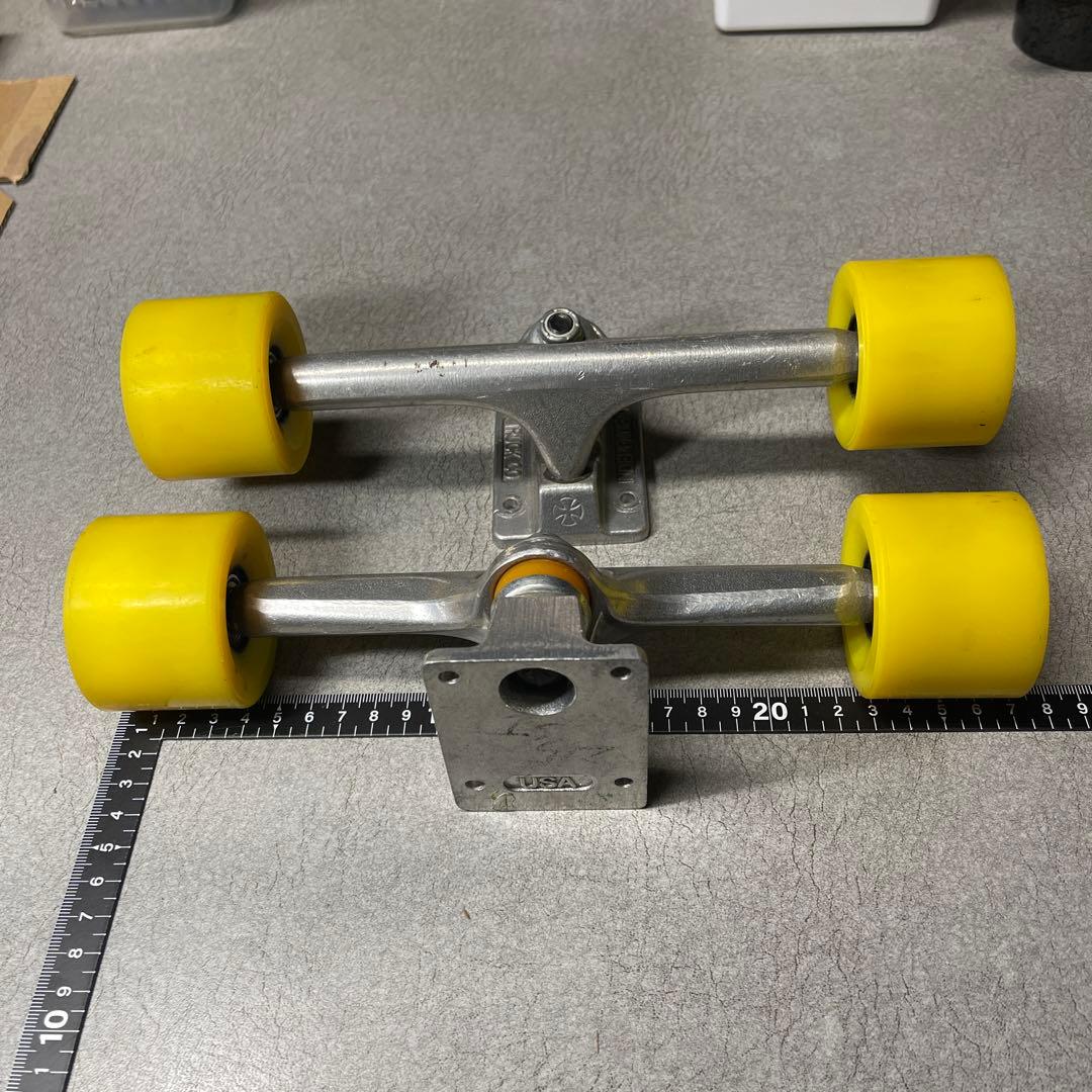 Independent Truck トラックとホイールセット
