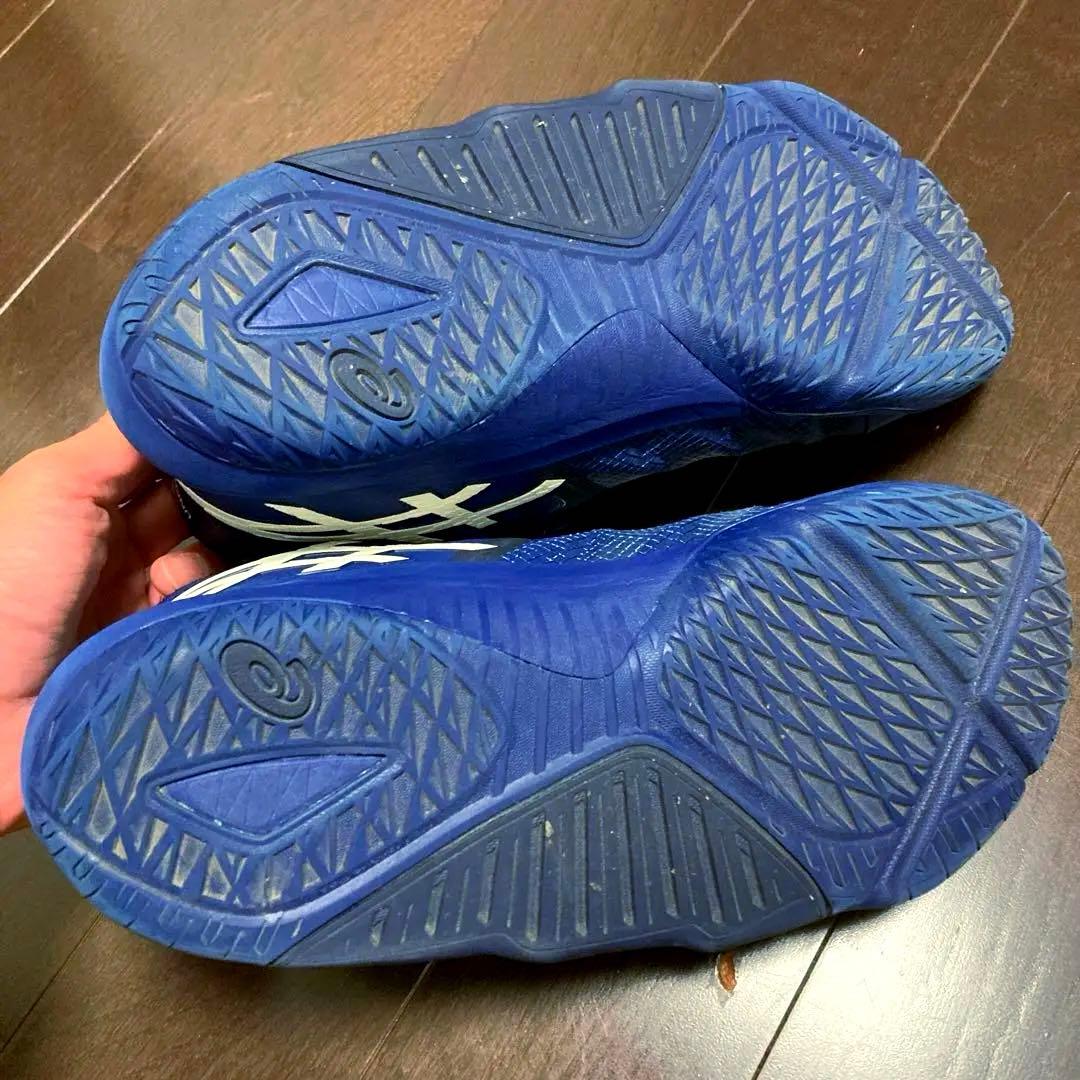 アンプレアルス　ロー２　27.5 アシックス　中古品
