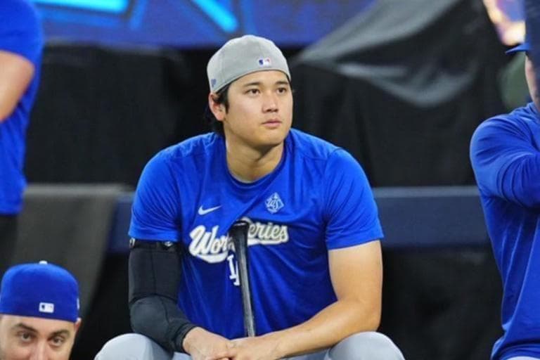 MLB★ドジャース★大谷★限定ネオン・トライブレンド★Tシャツ