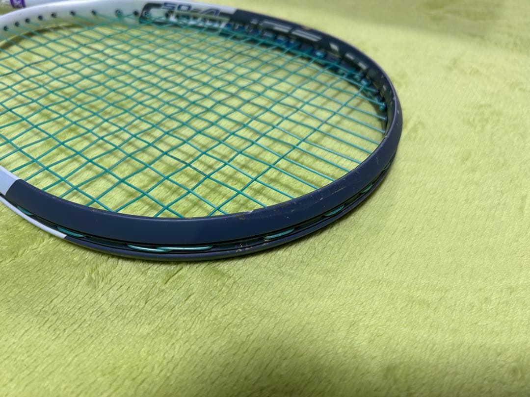 MIZUNO 軟式用前衛テニスラケットです。