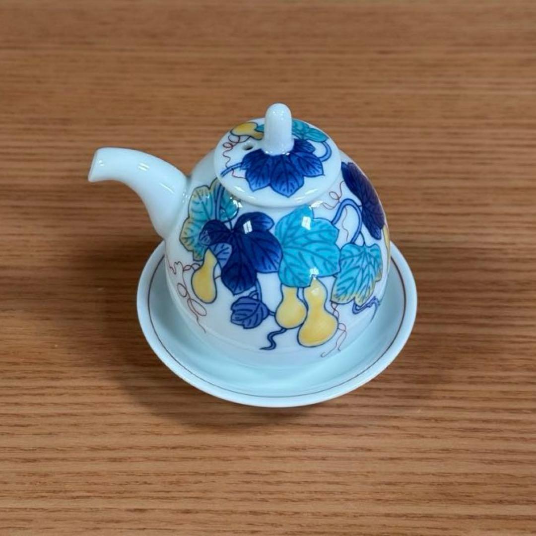 伊万里焼 畑萬陶苑：鍋島 瓢箪文 卵型醤油差し 台皿付☆