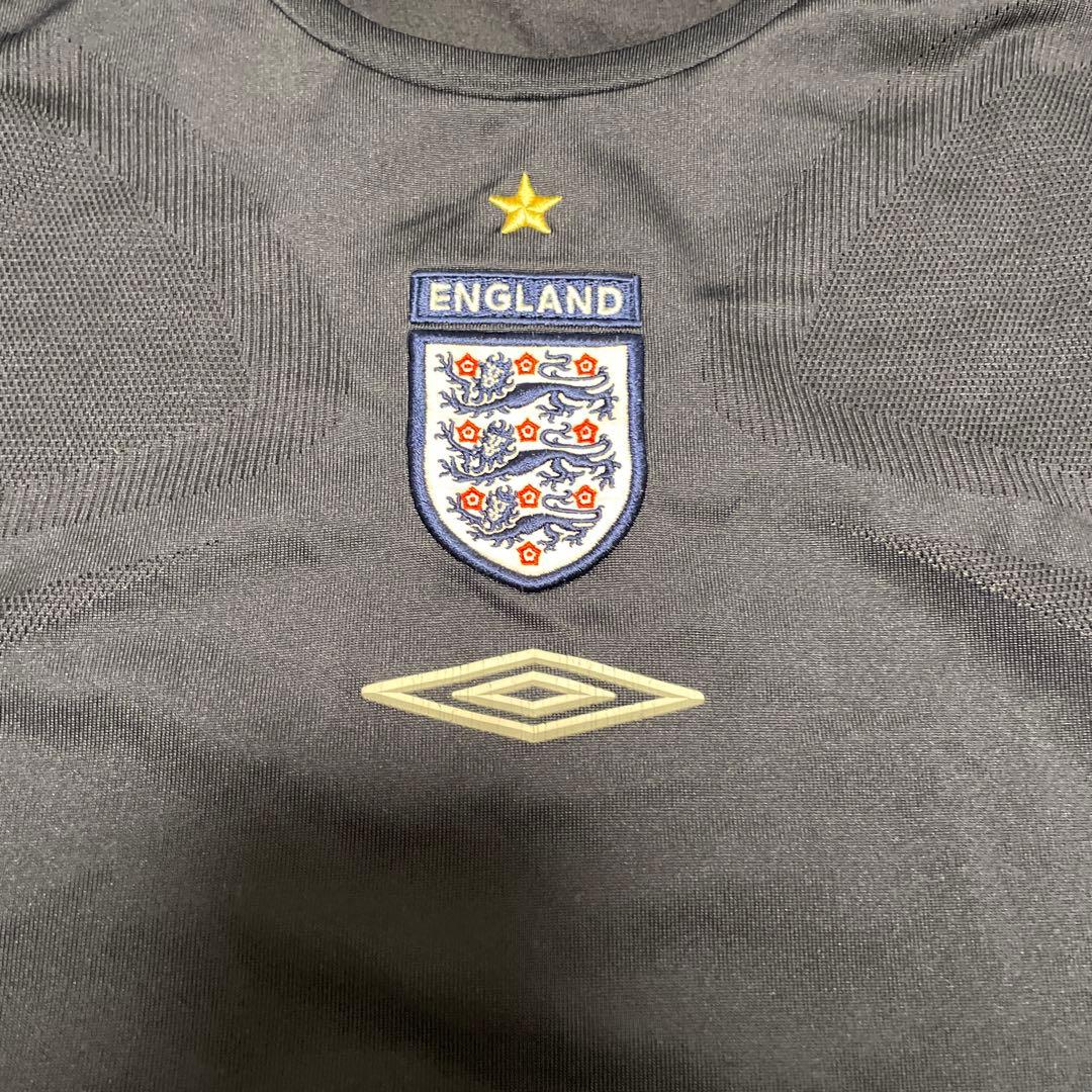 希少品 umbro サッカーイングランド代表エンブレム刺繍 プラクティス シャツ