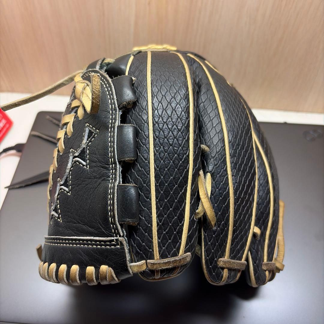 Wilson 硬式グローブ 黒/金 ストライプデザイン オーダー