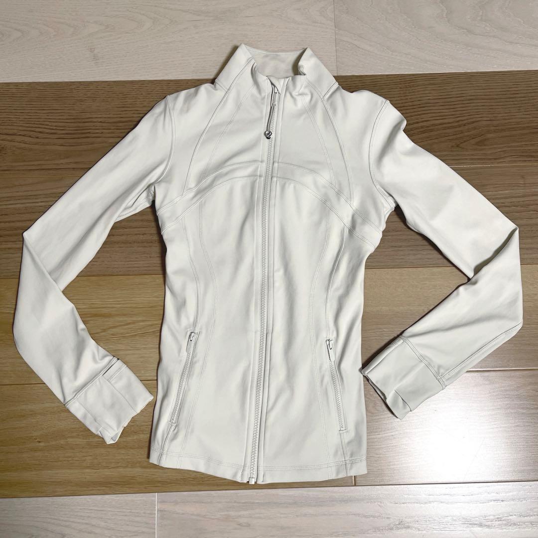 ルルレモン Luluremon DefineジャケットNulu Ivory