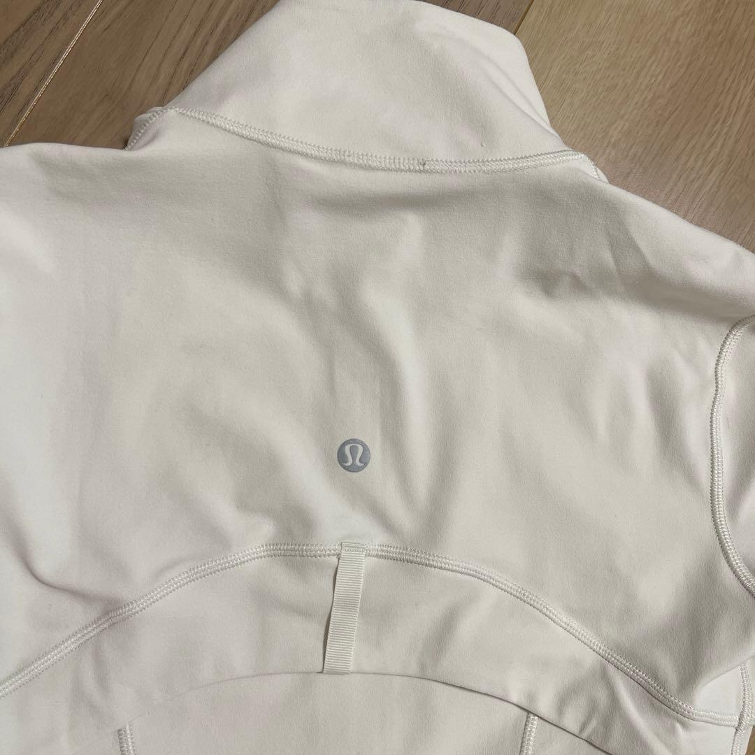 ルルレモン Luluremon DefineジャケットNulu Ivory