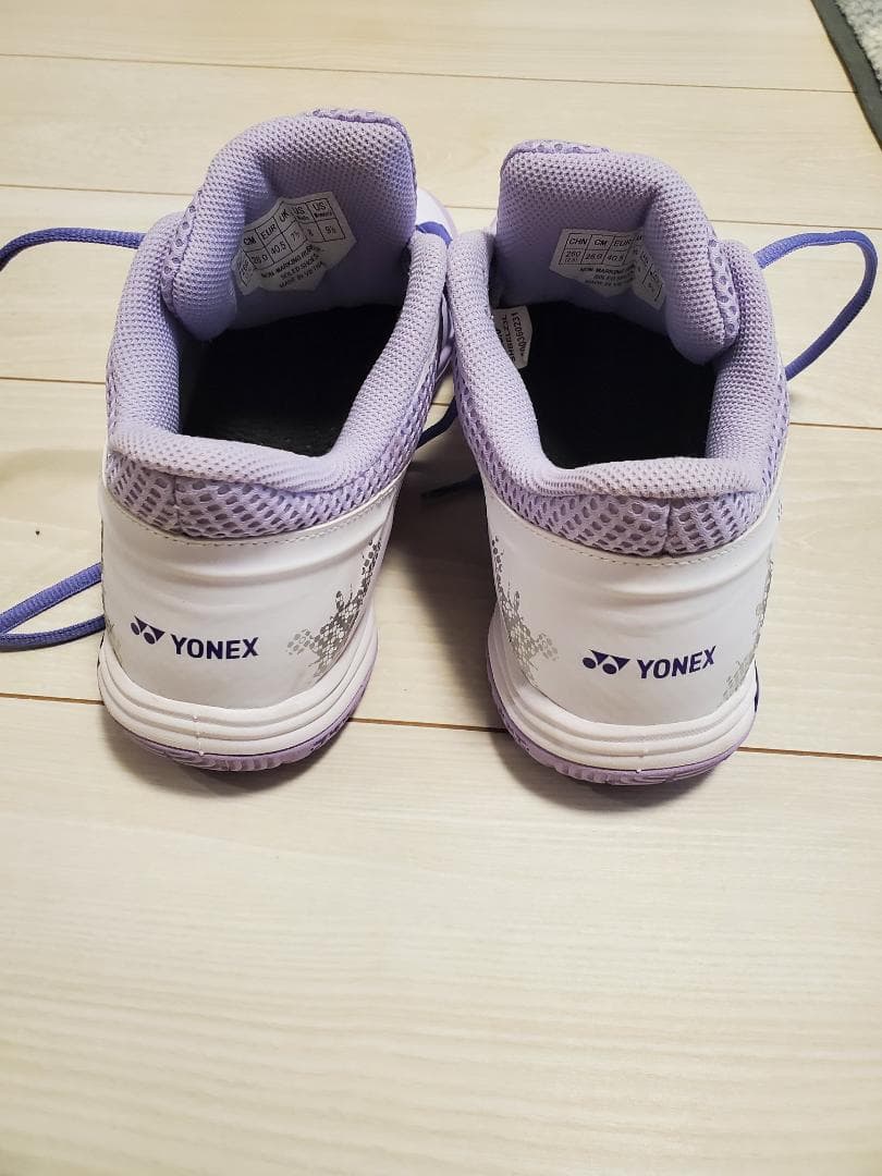 あにゃ～にゃ　美品　YONEX パワークッションエクリプションZウィメン