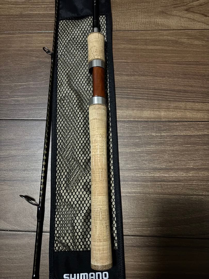 【美品】シマノ　カーディフNX 64L 渓流ルアー