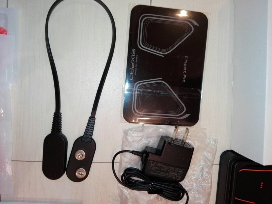 ① チェストフィット 正規品　シックスパッド SIXPAD