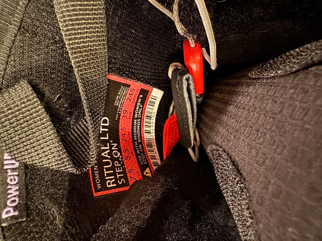 【美品】BURTON RITUAL LTD 24.5 Step Onレディース