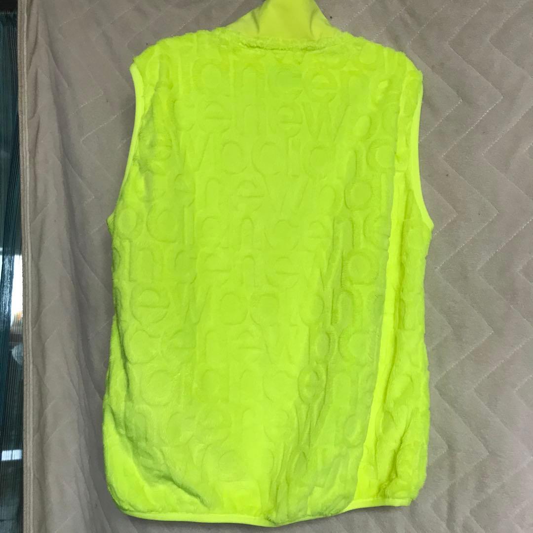 値下げ　新品　ニューバランス　ベスト