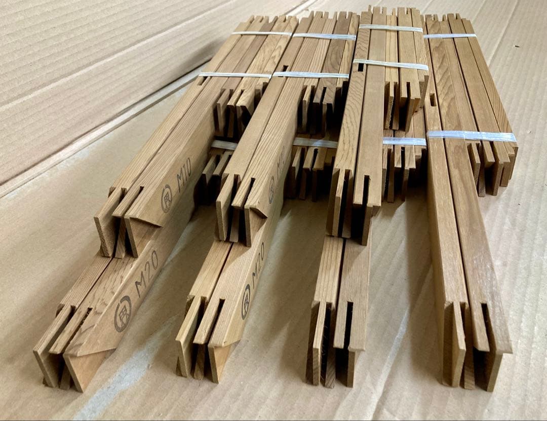未使用 キャンバス木枠 M20号 4組 M10号 3組 (計7+おまけ1組)