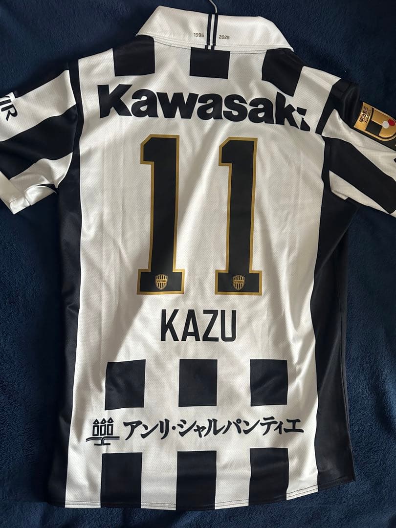 【正規品】三浦知良　ヴィッセル神戸　ユニフォーム　刻印付き　キングカズ