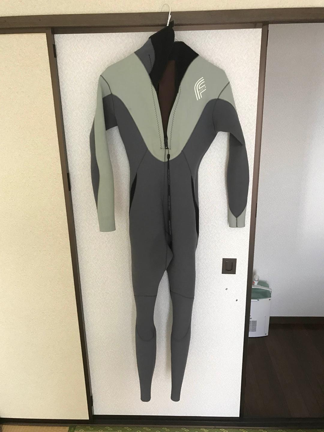 フルスーツ