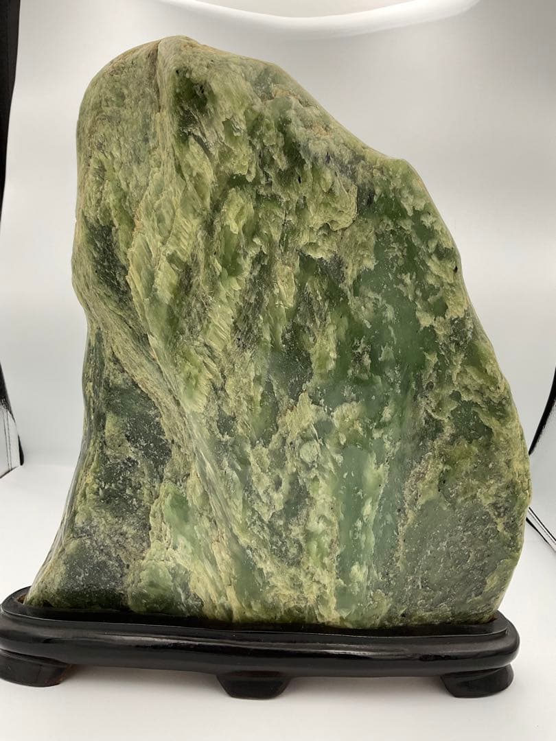 翡翠　原石置物　大型