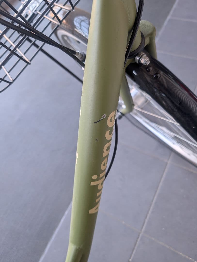 かもめ【引取限定】オリーブグリーン シティサイクル 前後バスケット付き26