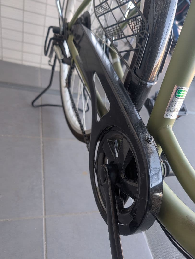 かもめ【引取限定】オリーブグリーン シティサイクル 前後バスケット付き26