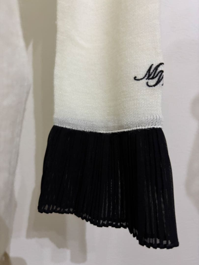 新品⭐︎ プリーツカフス長袖タートルリブニット