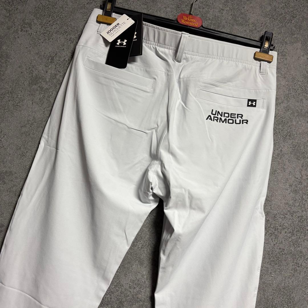 新品　アンダーアーマー ゴルフ　ロゴ入りストレッチパンツ「XL・グレー」