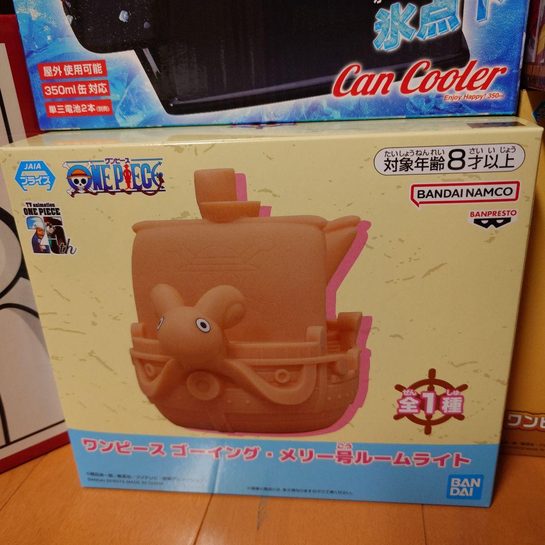 プライズ　日用品　グッズ　まとめ売り　ワンピース　ベイマックスなど