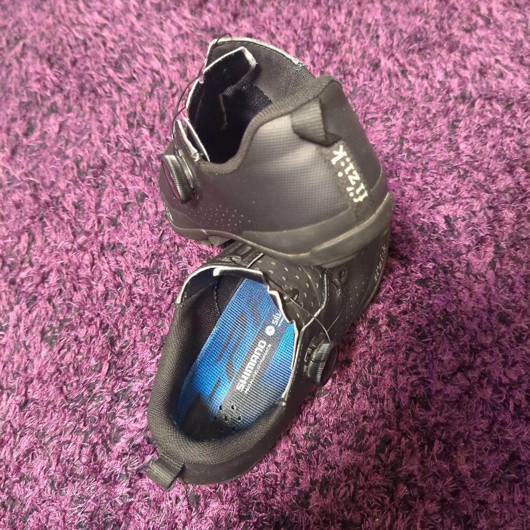 ウェア fizik terra atras