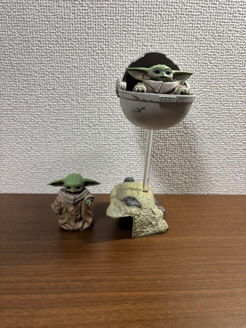 ホットトイズ　スター・ウォーズ マンダロリアン＆グローグー フィギュア