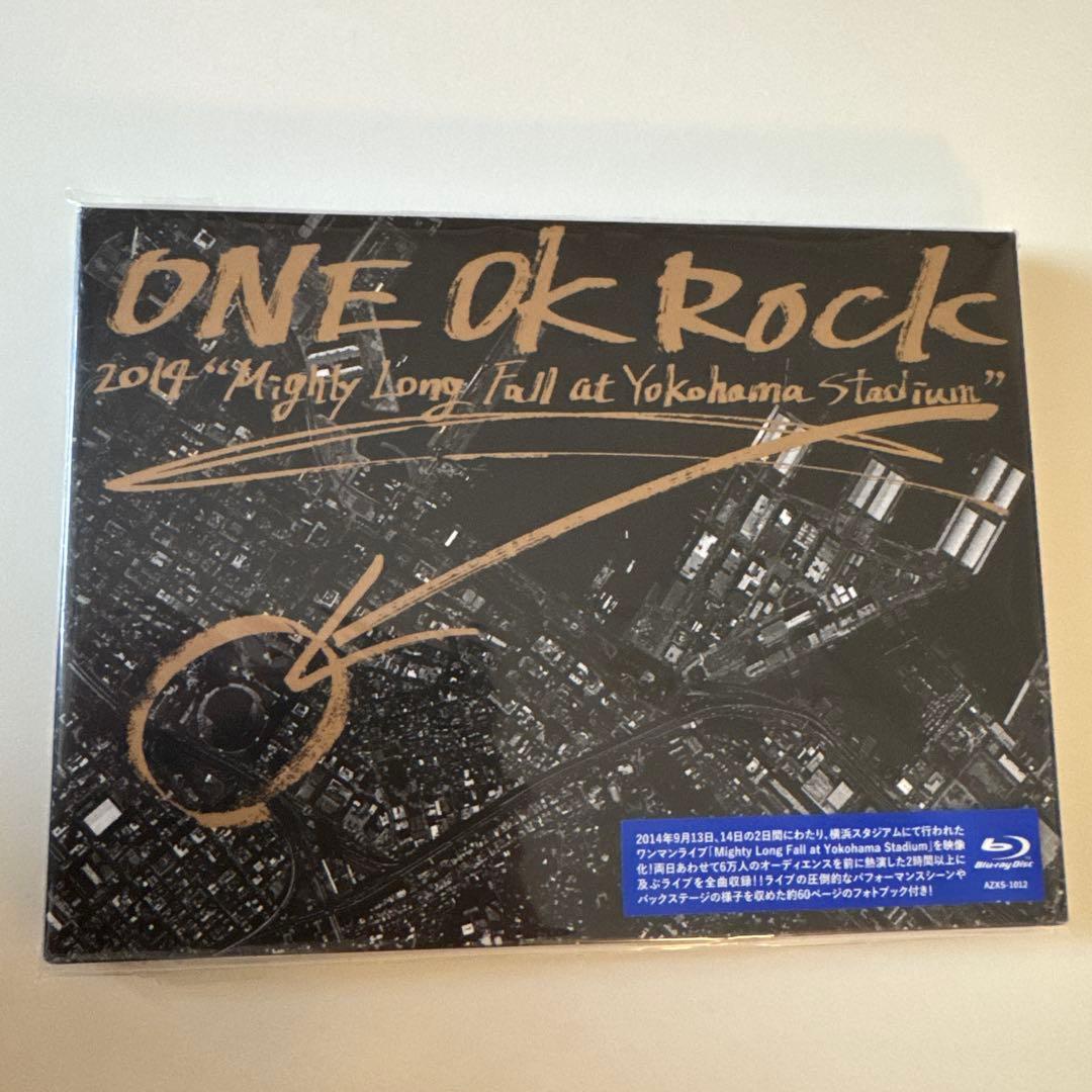 ONE OK ROCK フォトブックBlu-rayセット