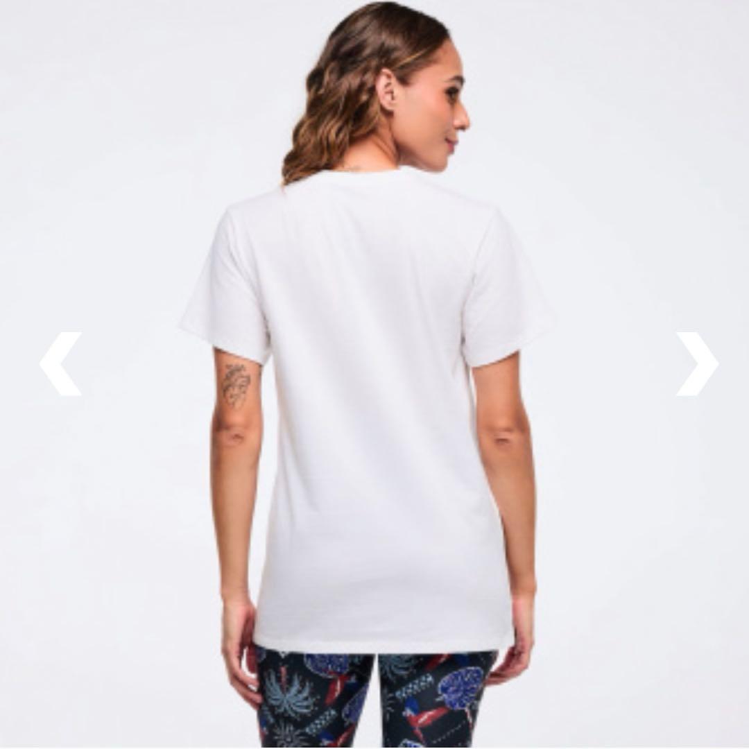 ズンバ最新作　Tシャツ　正規品　 XS/S