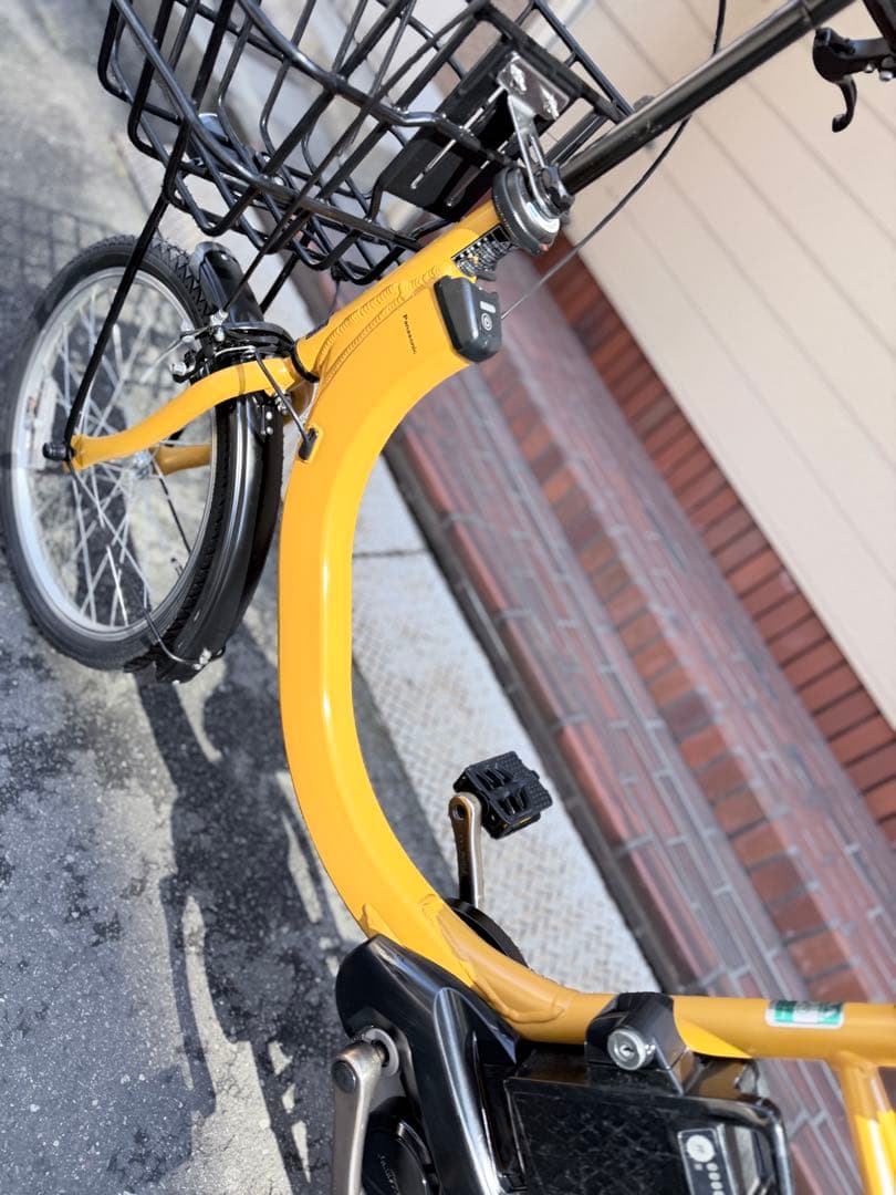 イエロー 電動アシスト自転車 前バスケット付き