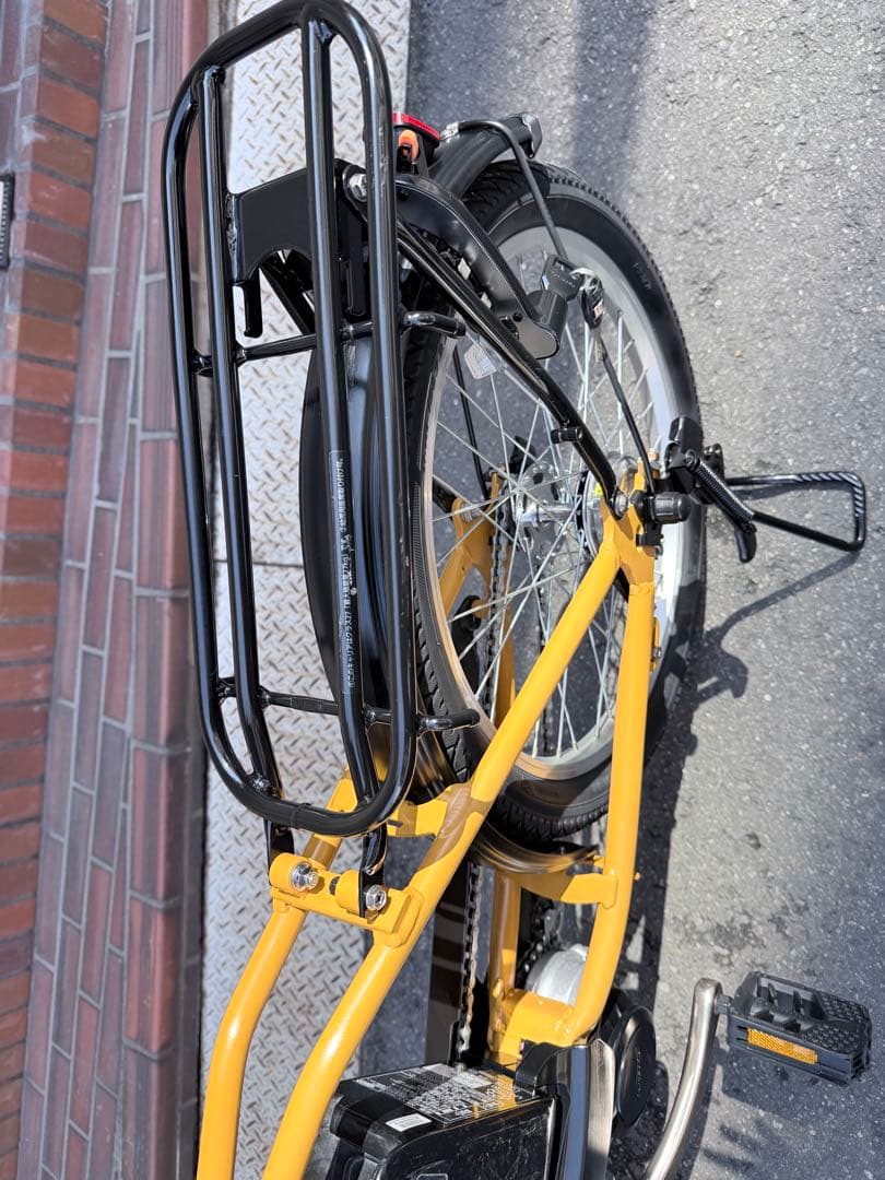 イエロー 電動アシスト自転車 前バスケット付き