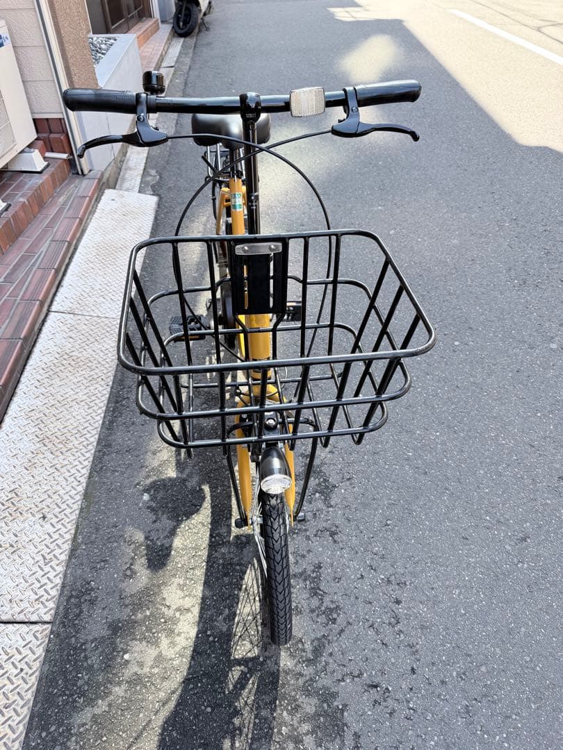 イエロー 電動アシスト自転車 前バスケット付き