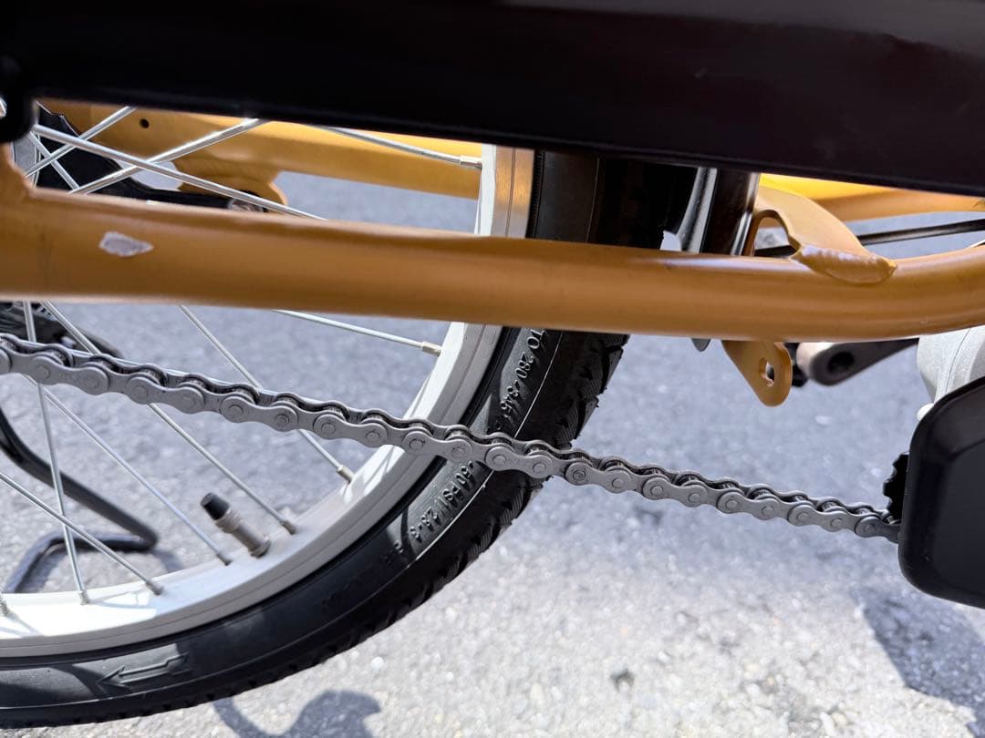 イエロー 電動アシスト自転車 前バスケット付き