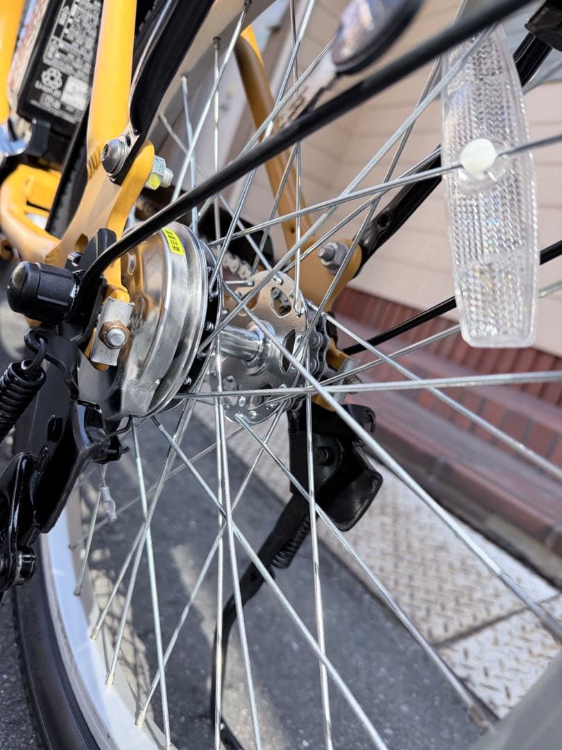 イエロー 電動アシスト自転車 前バスケット付き