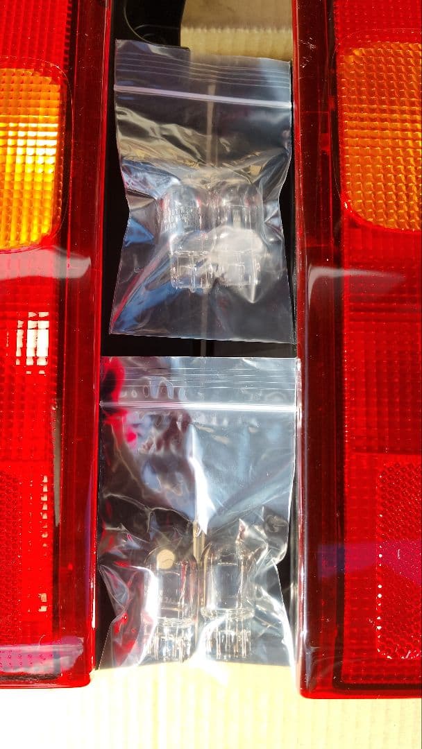 JB23W用ジムニー純正テールランプ