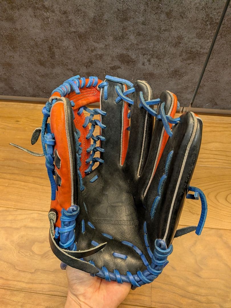 野球 赤・黒・青 アンダーアーマー 軟式一般外野手用グラブ 野球 グローブ