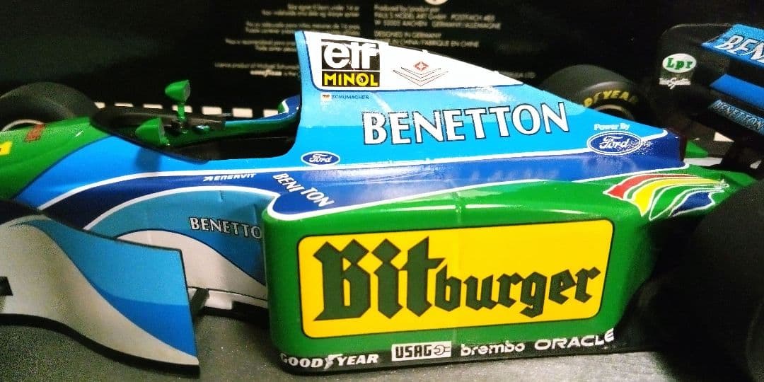 ミニチャンプス 1/18 F1 ベネトン B194 M.シューマッハ