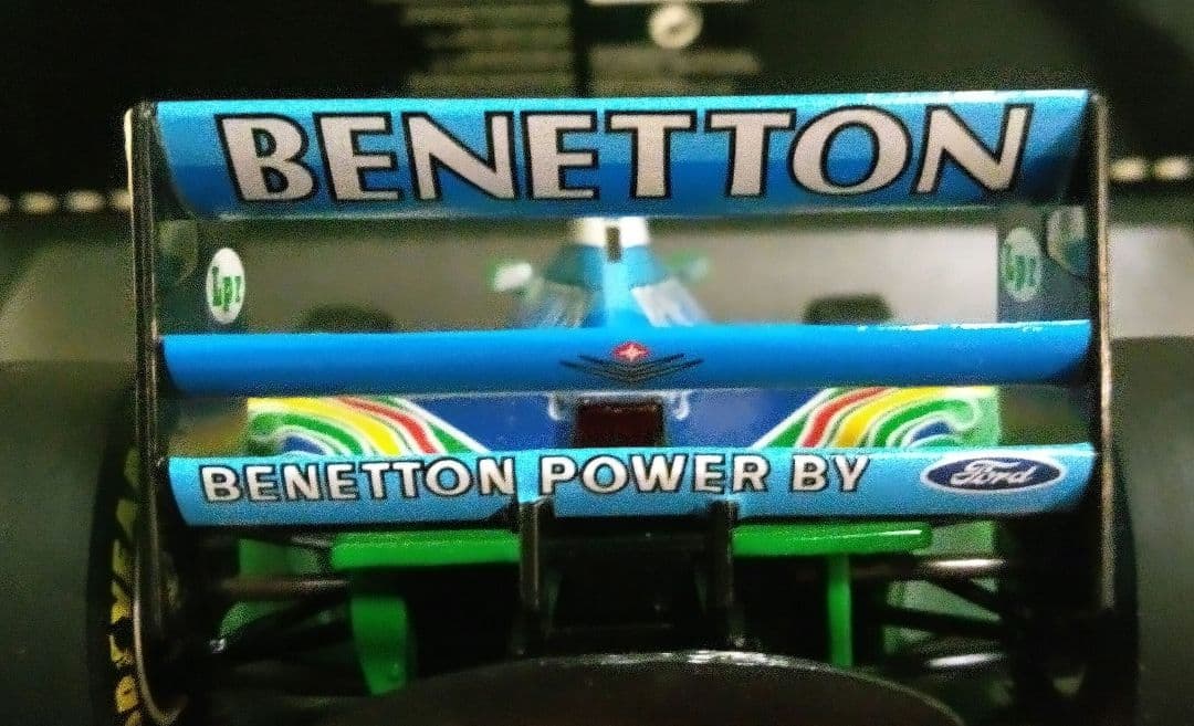 ミニチャンプス 1/18 F1 ベネトン B194 M.シューマッハ