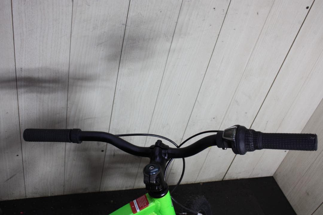 スペシャライズド HOTROCK20 20型 アルミ 6速 本格子供用MTB