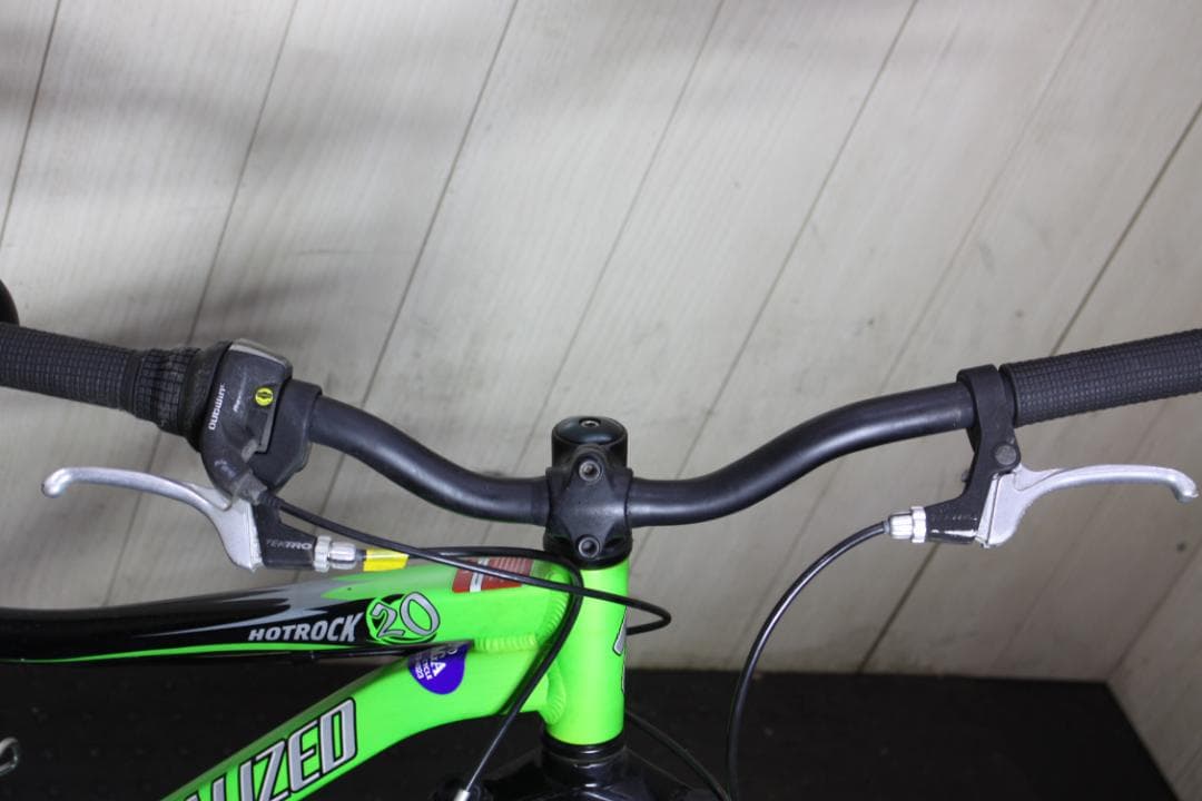 スペシャライズド HOTROCK20 20型 アルミ 6速 本格子供用MTB