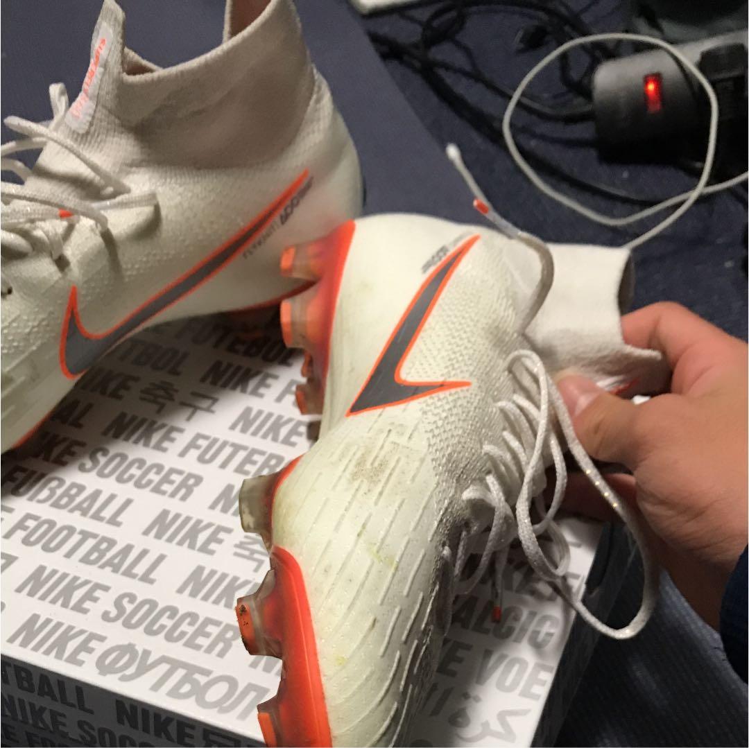 NIKEマーキュリアル