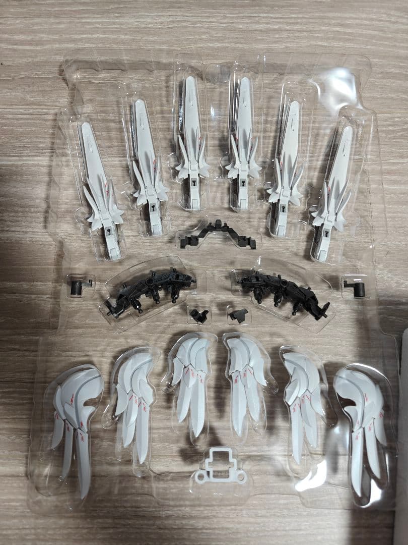 L COMPOSITE ウイングガンダム スノーホワイトプレリュード
