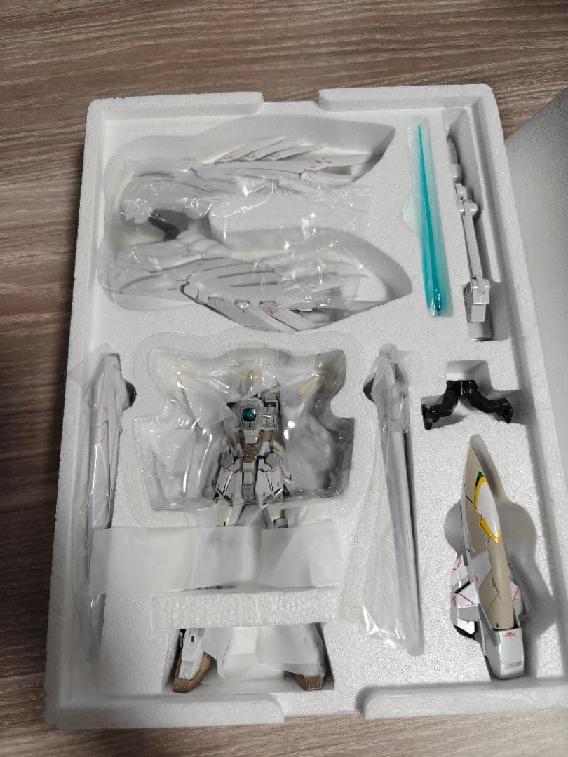 L COMPOSITE ウイングガンダム スノーホワイトプレリュード