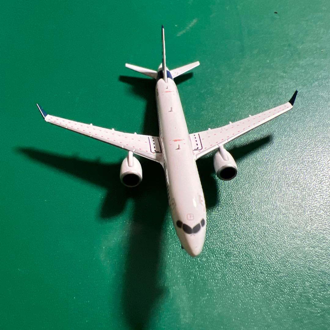 エアバス A220-300 1/400 herpa