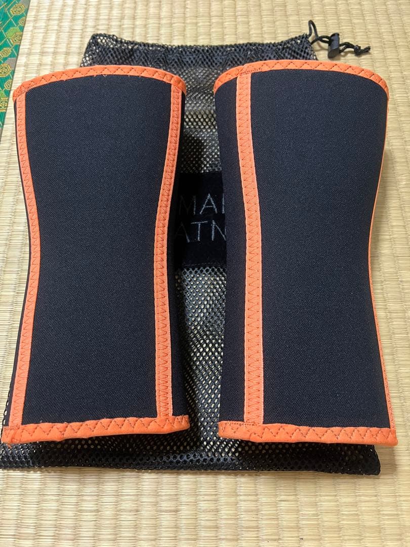 新品未使用　A7プロ系ニースリーブ　XS