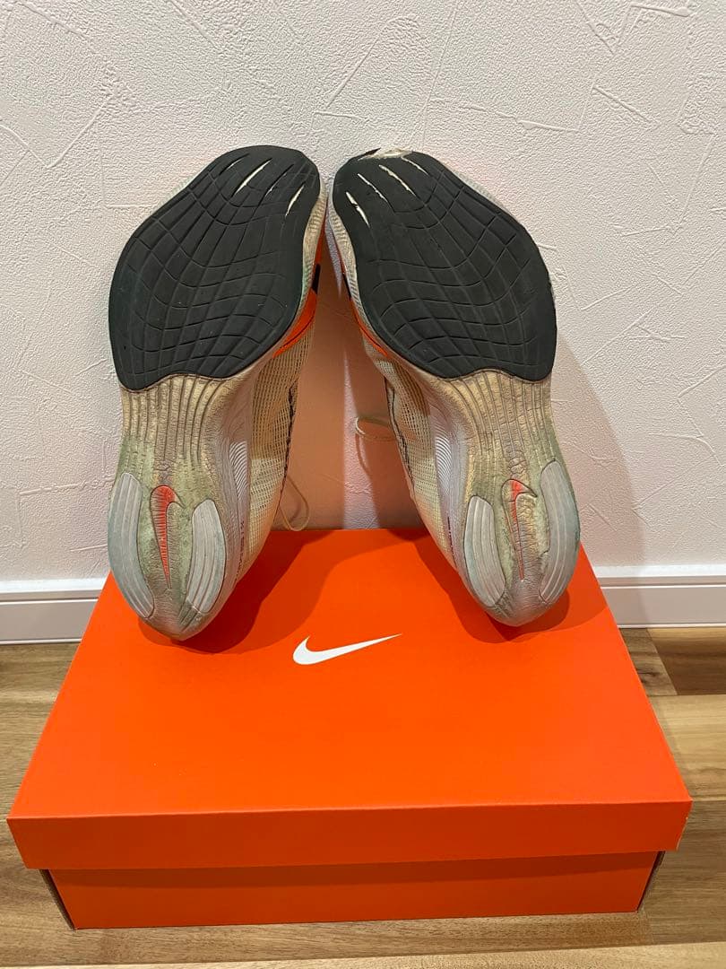 NIKEナイキ ヴェイパーフライ ネクスト％ 2 27.0cm ベアリーボルト